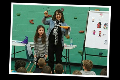 LM Falcone during her 2016 Mystery Book tour in Quebec!